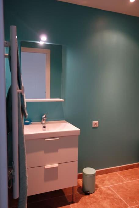 Apartment Colline Charmant Studio Independant Au Rdc D'une Maison